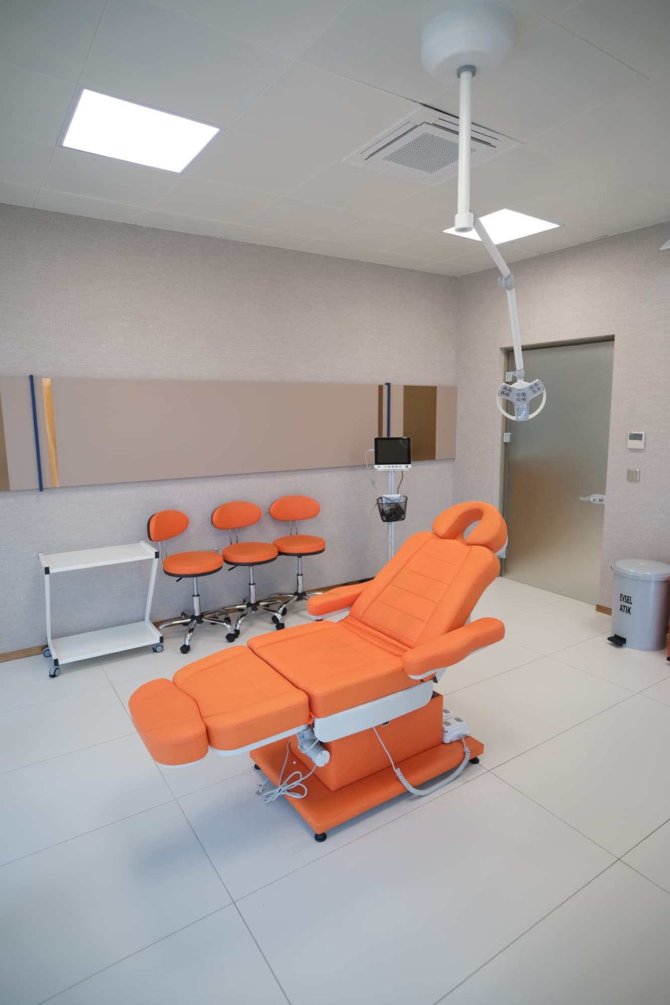 Renewa clinic interior